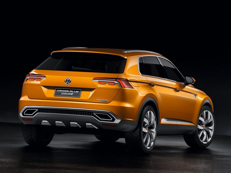  Volkswagen CrossBlue Coupe Concept 2013 года  (фото 14 из 25)
